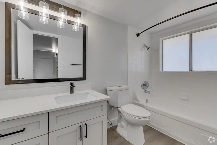 Dwell | Scottsdale, AZ | Bathroom