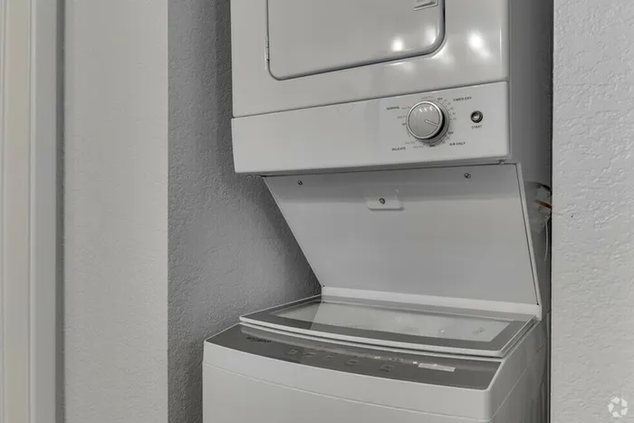 Dwell | Scottsdale, AZ | In-Unit Washer and Dryer