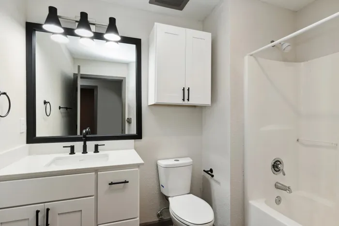 Cold Storage Lofts | Kansas City, MO | Bathroom