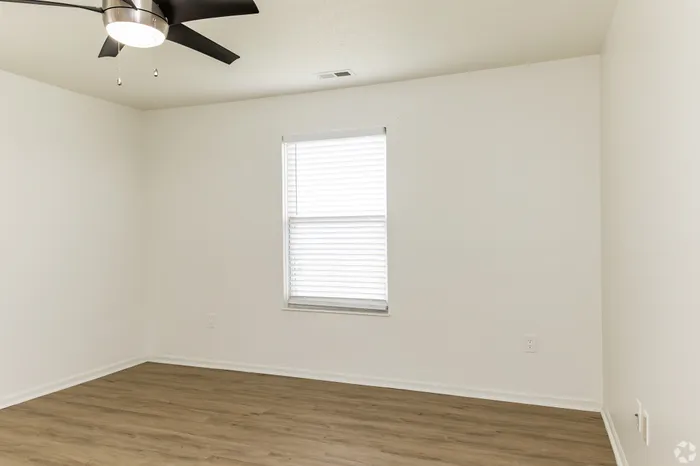 Aspire Apartment Homes | Canal Winchester, OH | Bedroom w/ Ceiling Fan