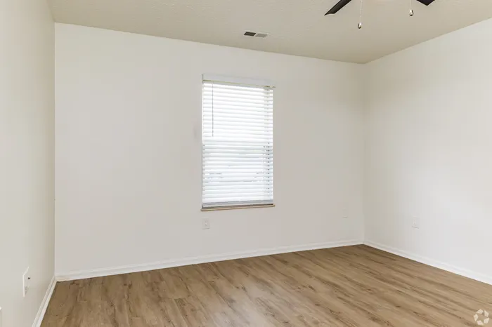 Aspire Apartment Homes | Canal Winchester, OH | Bedroom w/ Natural Lighting