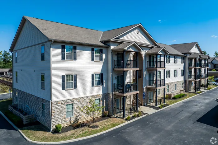 Four Pointe Apartments | Columbus, OH | Exterior