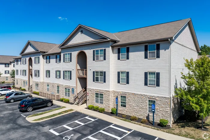 Four Pointe Apartments | Columbus, OH | Exterior