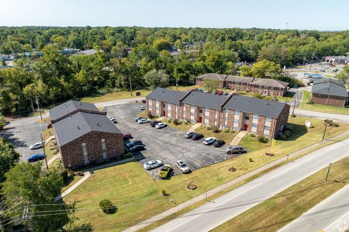 View Photos & Take A Virtual Tour | Skyview Commons