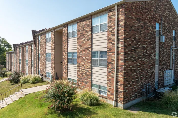 Skyview Commons | Jeffersontown, KY | Exterior