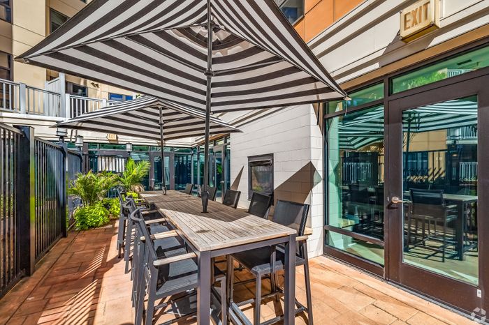 Maven at Wheaton | Silver Spring, MD | Outdoor Lounge