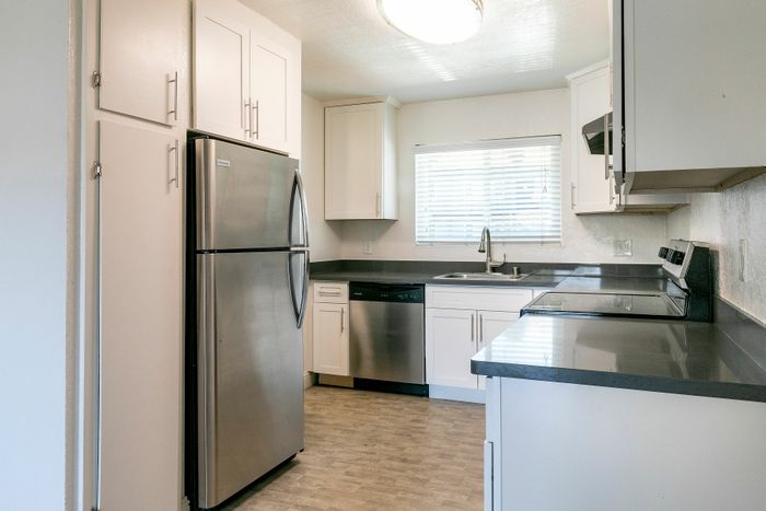 The Heights | San Leandro, CA | Kitchen w/ Granite Countertops