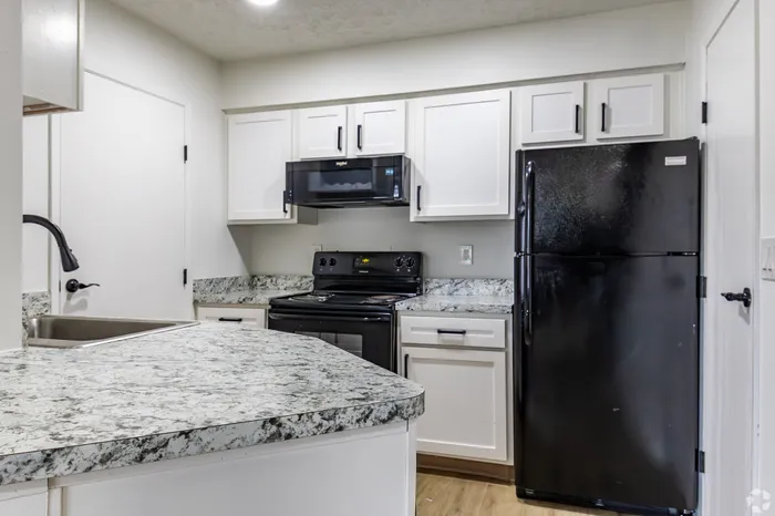 Hickory Creek Apartments | Columbus, OH | Kitchen