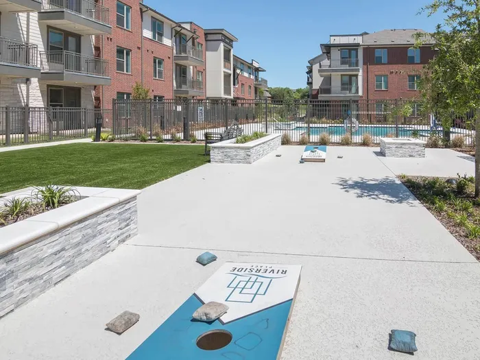 Courtyard | Apartments in Grand Prairie, TX | Riverside Place