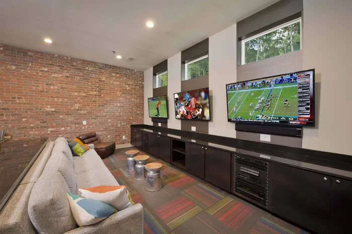 Resident Game Room | Domain Oxford | Oxford Apartments