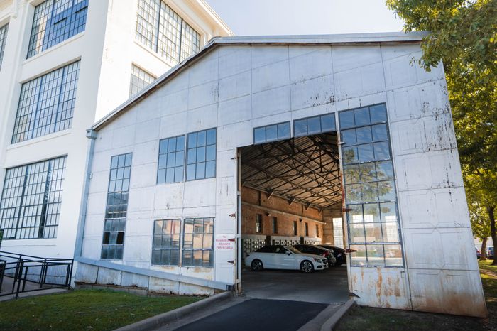 Resident Covered Parking | Waco TX Apartments | LL Sams Apartments