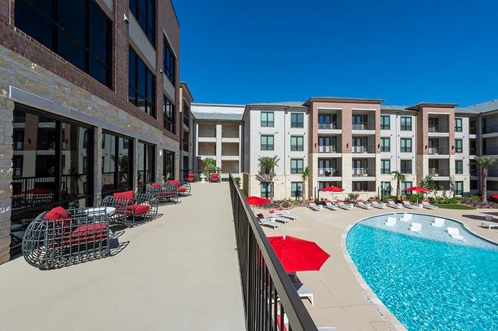 Poolside Fitness Balcony