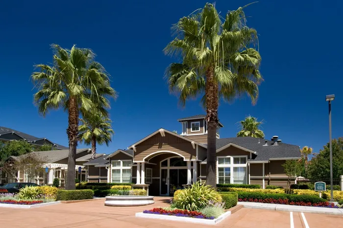 Leasing office | Apartments in Dublin, CA | Fountains at Emerald Park