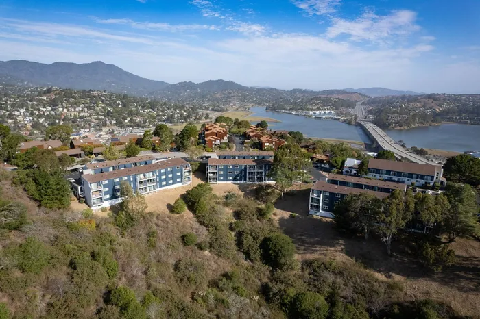 Beautiful Views of Bridge | Summit at Sausalito | Luxury Apartments at Sausalito