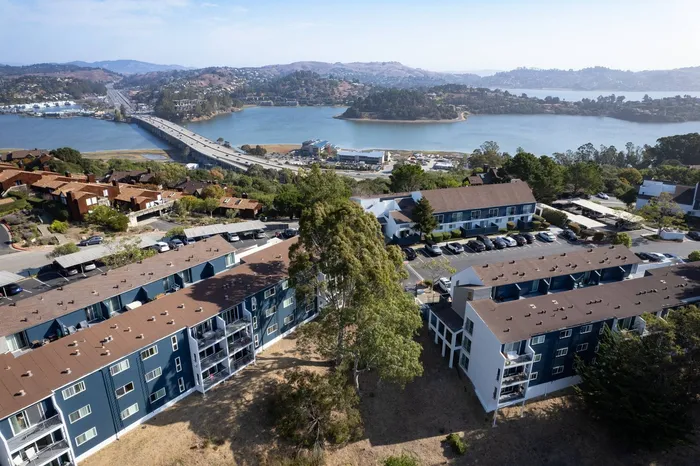 Ocean View | Summit at Sausalito | Luxury Apartments at Sausalito
