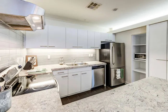 Open Kitchens | The Mix at CTR City | Apartments in Anaheim, CA