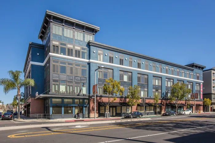 building exterior | Anaheim, CA Apartments | The Mix at CTR City