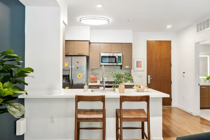 Modern Kitchen | Next on Lex Apartments | Luxury Apartments in Glendale CA