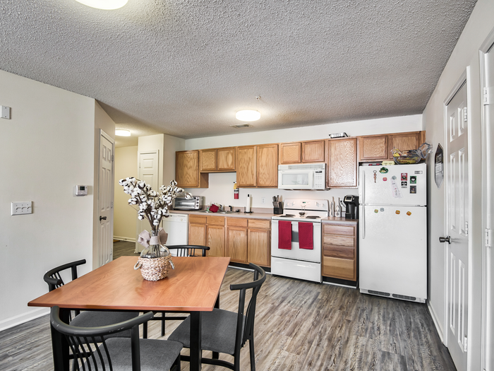 Spacious Kitchen | Apartments for rent in Greenville, NC | Campus Pointe