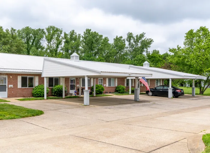 Liv Exterior and Carports Locust Creek