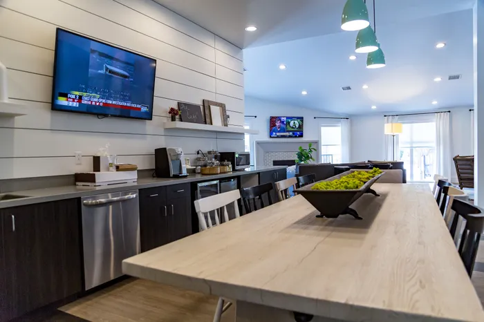 Community Clubhouse Metro On 5th