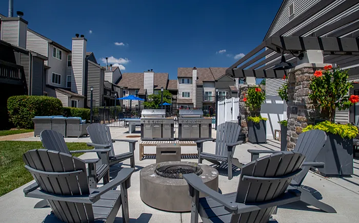 Relaxing Outdoor Area at Metro On 5th