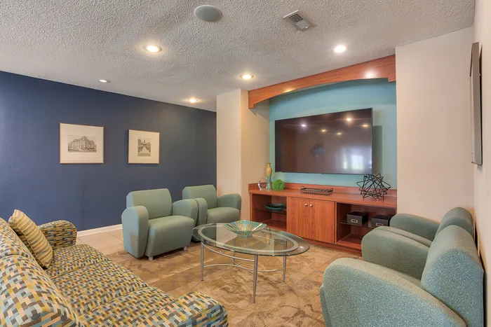 Common Area | Apartments Cape Girardeau, MO | The District at Cape