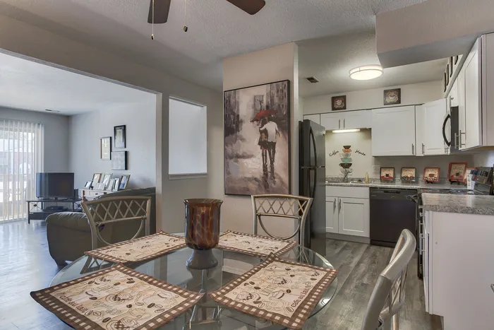 Dining Room | Apartments Cape Girardeau, MO | The District at Cape