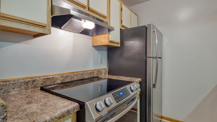 Apartment Kitchen At Emerald Lake