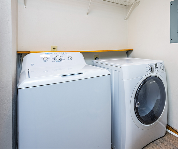 Washer And Dryer At Emerald Lake