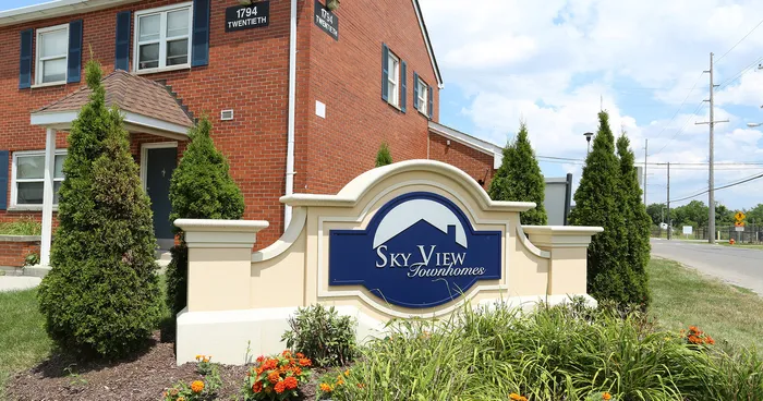 SkyView Townhome Apartments