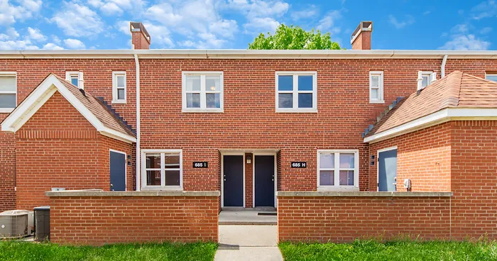 SkyView Townhome Apartments