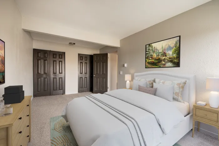 Toledo Ohio, Two Bedroom Premium Apartment, Carpeted Floors, Neutral Paint Schemes, Granite Style Counters, Hardwood Style Floors, Shaker Style Cabinets, Matching Appliances, Spacious Closets