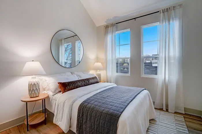 Flats On East Gay | 1 Bedroom