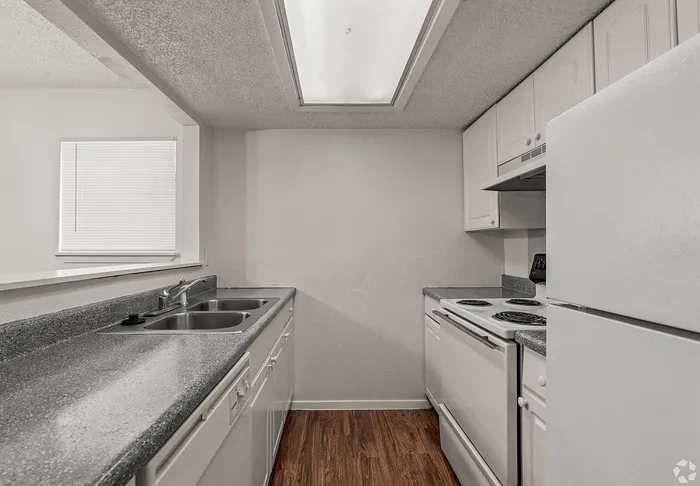 An upgraded fully-equipped kitchen at Fox Trail Apartments