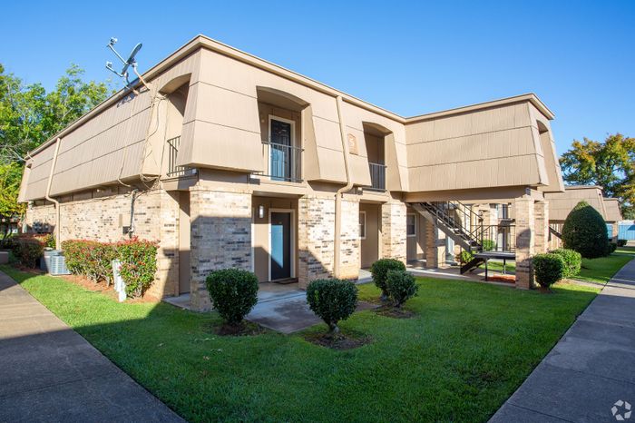 An apartment building at South Pointe