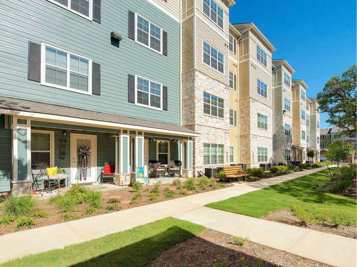 Outside of Building | Walkways | Siena on Sonterra Apartments