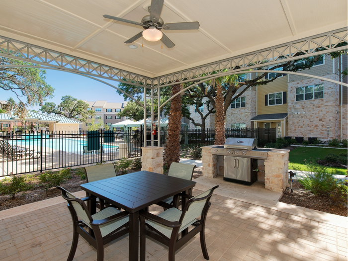 Picnic and Grilling Area | Pool Side | Siena on Sonterra Apts
