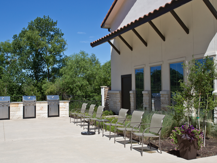 Gas Grills | Pool side | Southpark Crossing