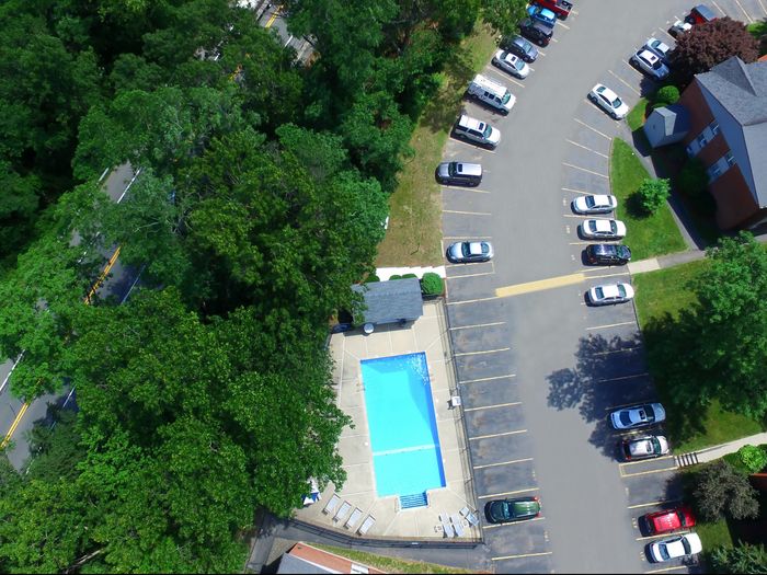 Sparkling Pool | Churchill Court | Haverhill Rentals