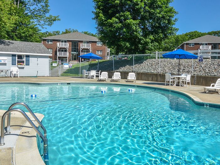 Pool | Seasonal | Lonvale Gardens Apts