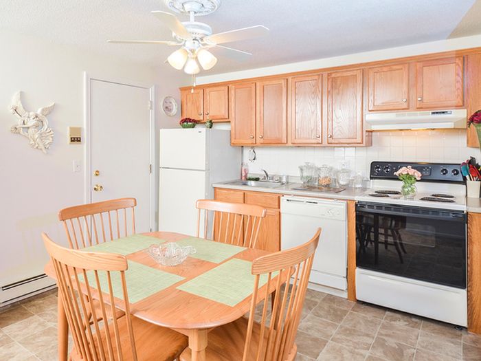 Open Kitchen | One Bedroom | Lonvale Gardens Apts