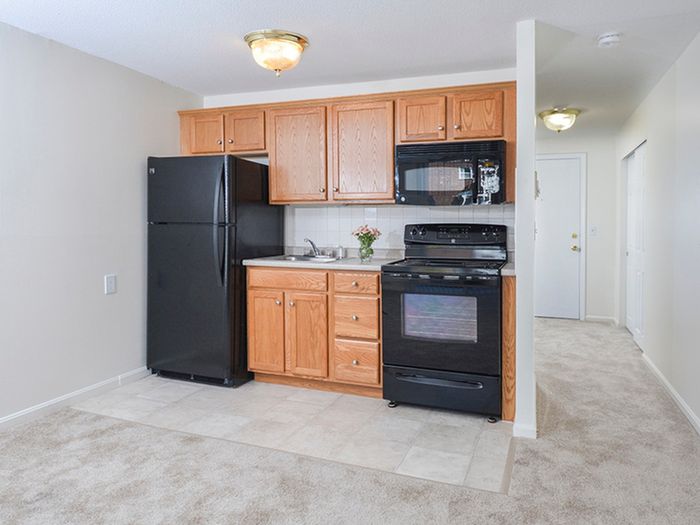 Studio Apartment | Kitchen | Lonvale Gardens
