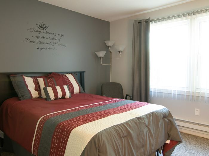 Bedroom | Spruce Knoll | Apartments in Dracut MA