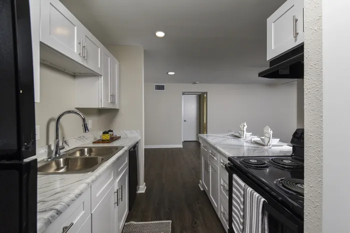 Kitchen | Dining Area