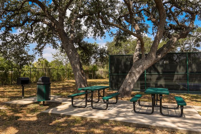 Picnic area |Grill