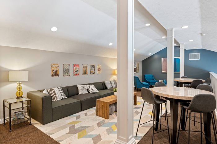 Clubhouse with Lounge Seating