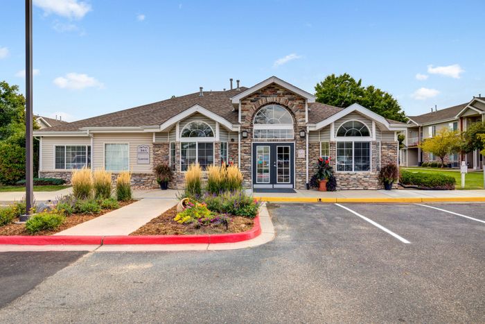 Leasing Center Exterior
