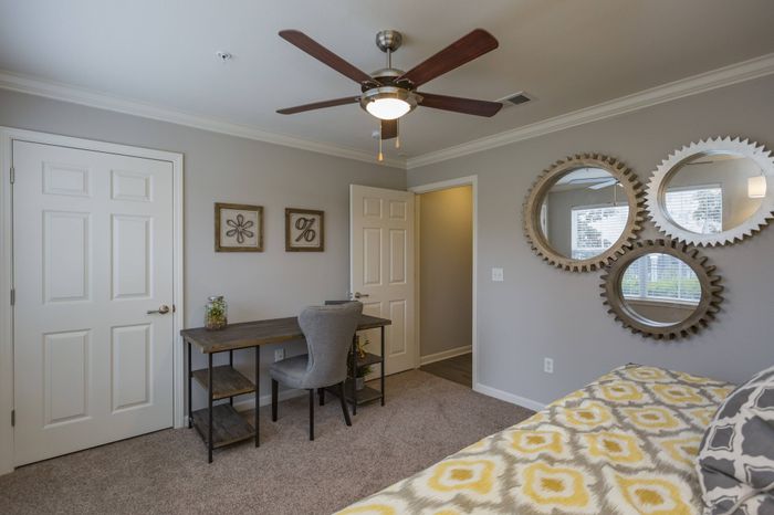 Spacious Bedroom with Desk