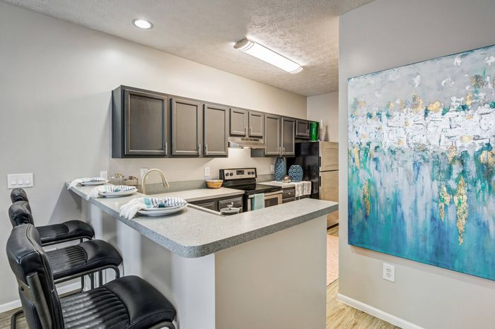 Kitchen with Breakfast Bar
